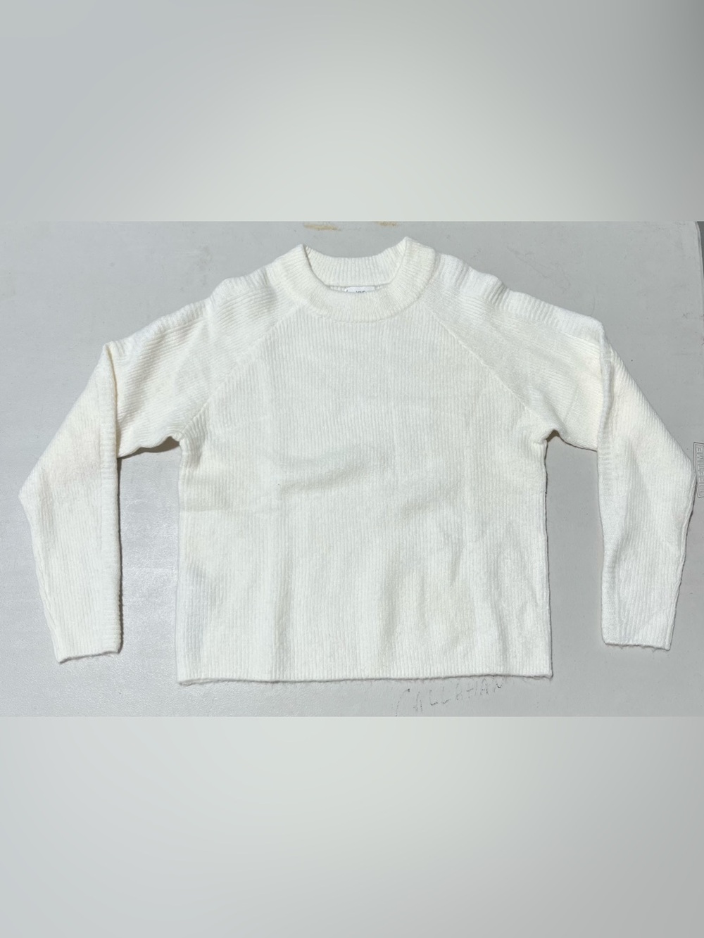 Women’s Crewneck Ribbed Sweater - White